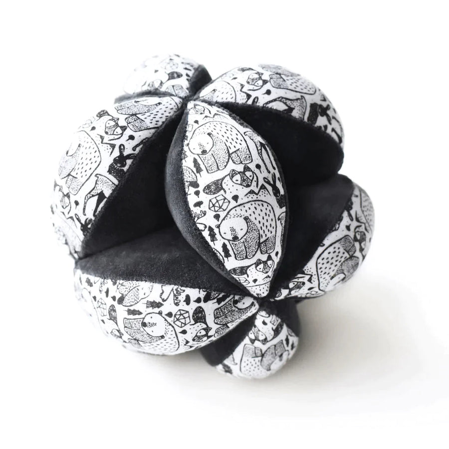 Wee Gallery Wee Gallery - Organic Sensory Puzzle Clutch Ball Toys/Playtime