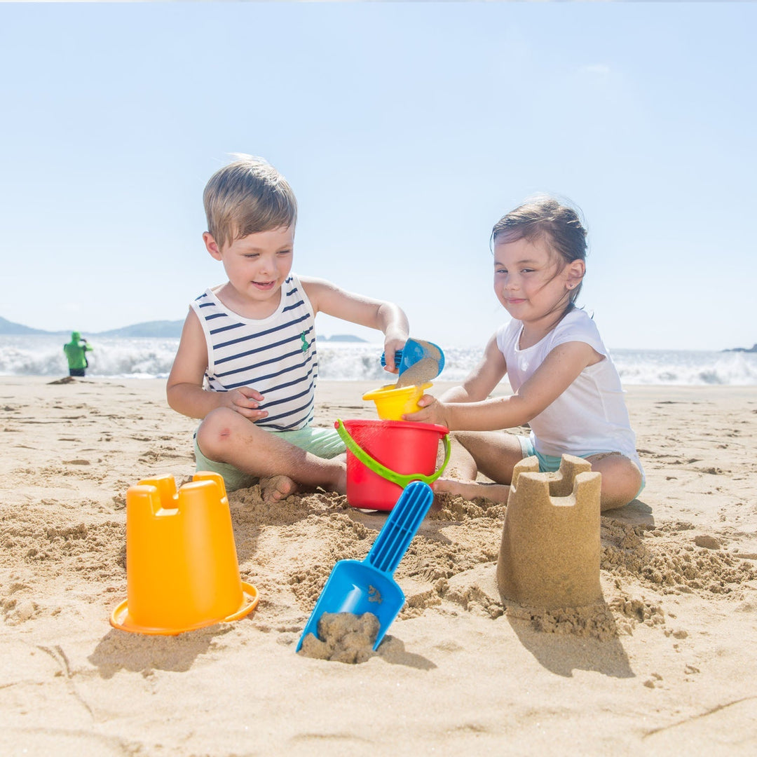 Hape 5 - in - 1 Beach Set