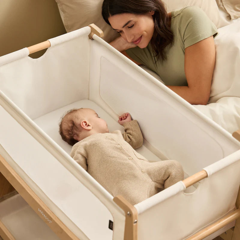 SnuzPod5 Bedside Bassinet