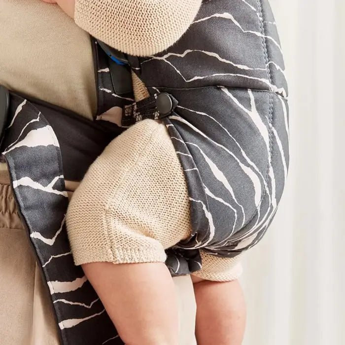 Baby Bjorn Baby Bjorn Holiday Bundle (Bouncer Balance + Carrier Mini) Baby Carriers