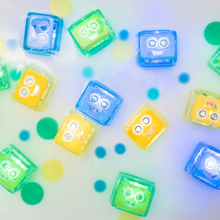 Glo Pals Glo Pals Light Up Cubes 4 PK Sensory Toys