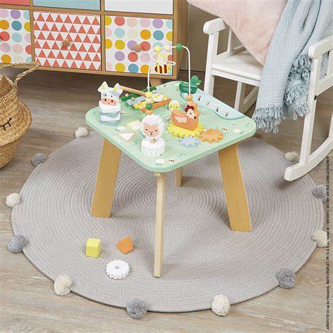 Janod Meadow Activity Table