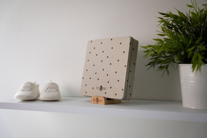 Petit Artichaut Petit Artichaut - Baby Box Square - Pretty Hearts Keepsakes