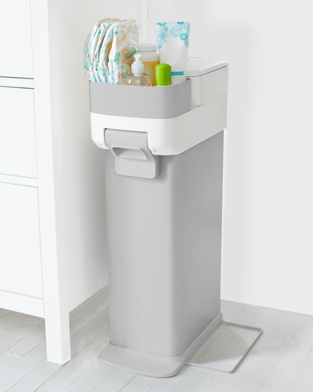 Skip Hop Nursery Style Diaper Pail