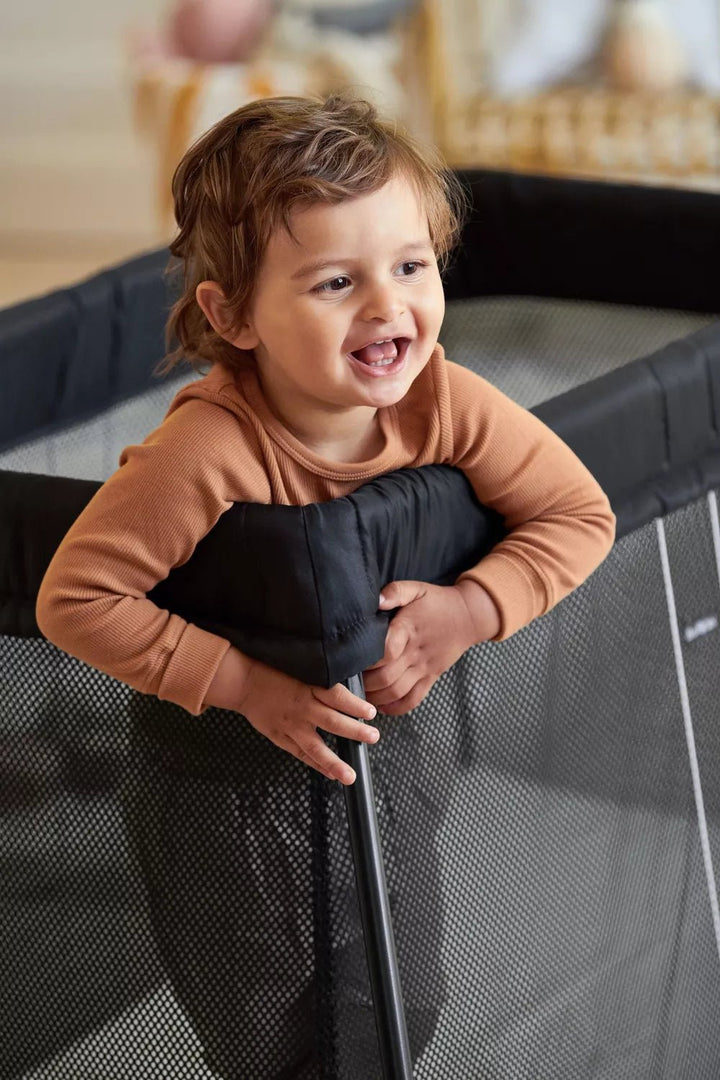 Baby Bjorn Baby Bjorn - Play Yard Light Bundle (with sheet)