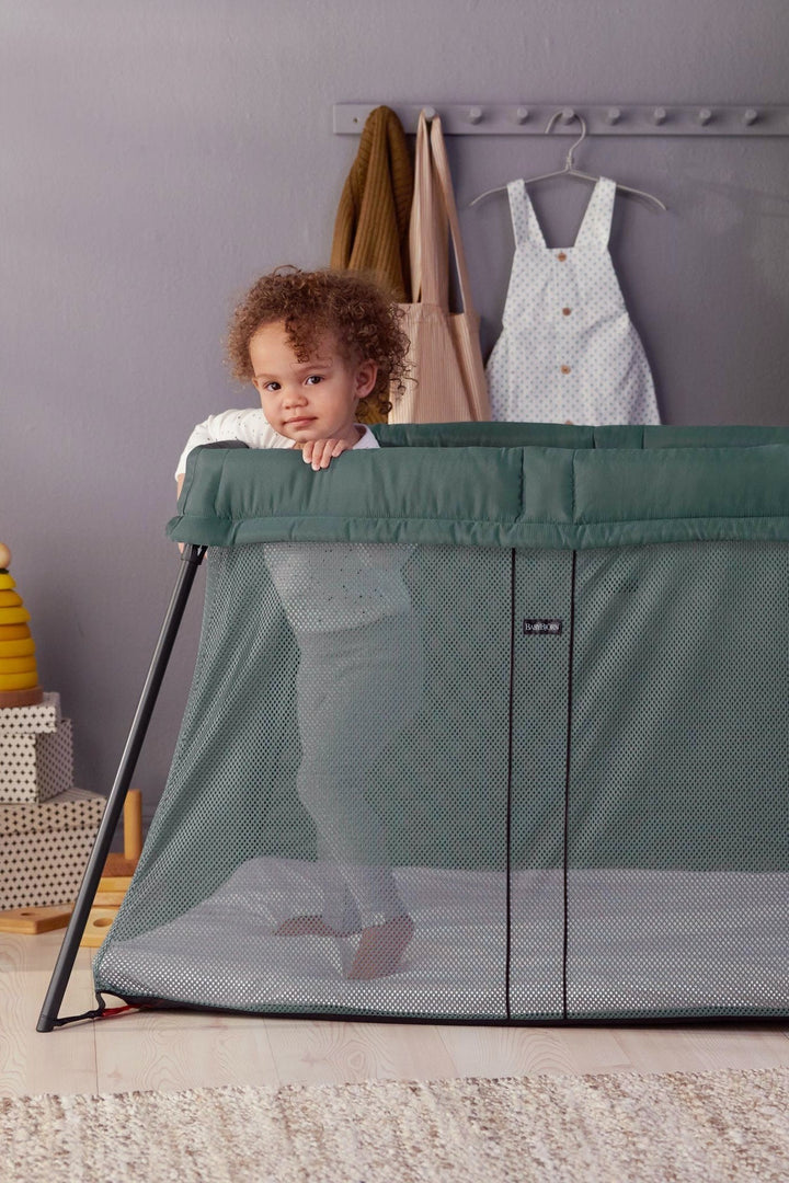 Baby Bjorn Baby Bjorn - Play Yard Light Bundle (with sheet)