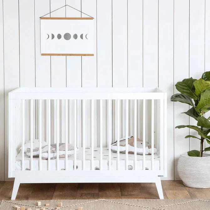 dadada furniture Soho 3 in 1 Convertible Crib