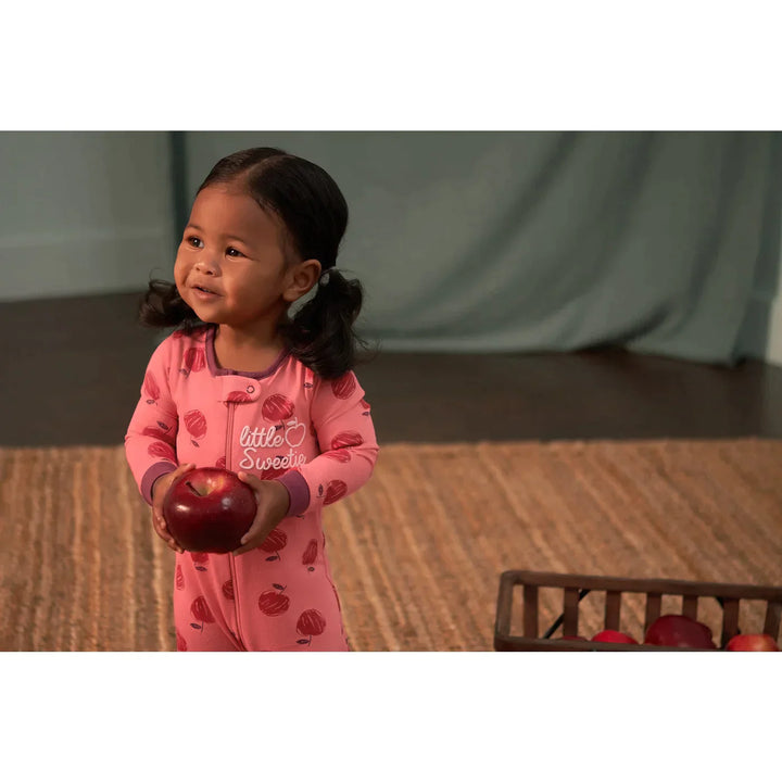 Gerber Childrenswear Apples Sleep N Play Set