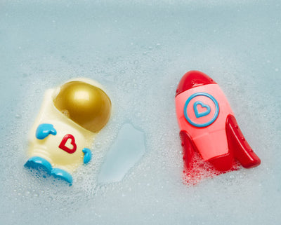 Galaxy Buddies™ Light Up Bath Toys